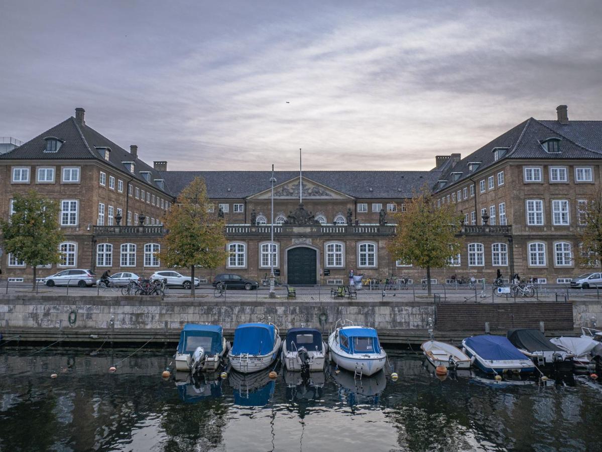Spacious Tivoli Gardens Apartment W 3 Bedrooms Copenhaga Exterior foto