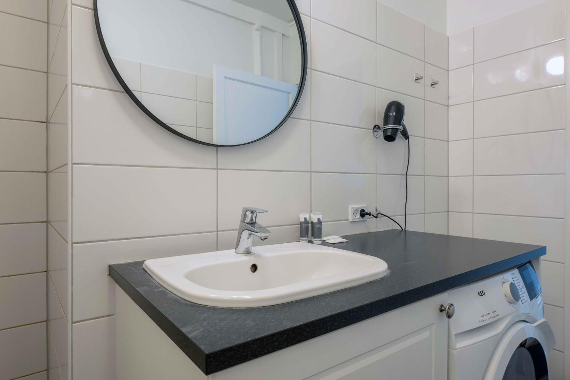 Spacious Tivoli Gardens Apartment W 3 Bedrooms Copenhaga Exterior foto